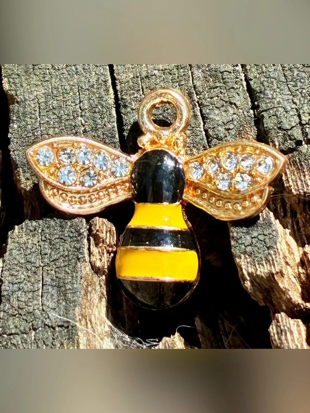 N/A 🐝 delicate
